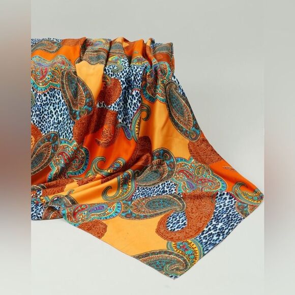 Vibrant Paisley and Leopard Print Scarf G19 - Picture 3 of 5